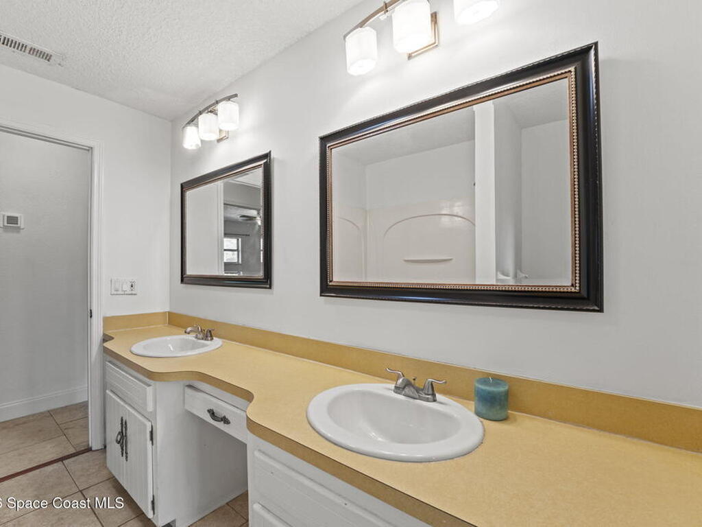 3670 S Tropical Trail, Merritt Island, FL 32952
