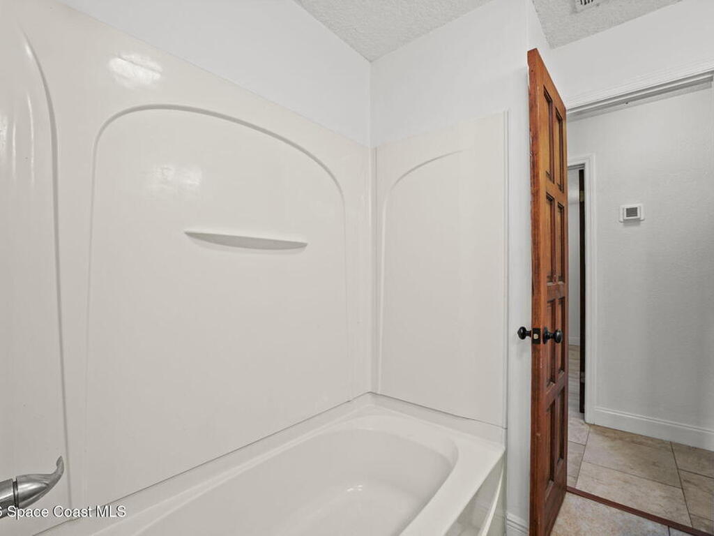 3670 S Tropical Trail, Merritt Island, FL 32952
