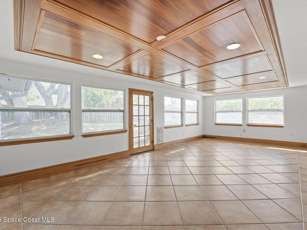 3670 S Tropical Trail, Merritt Island, FL 32952