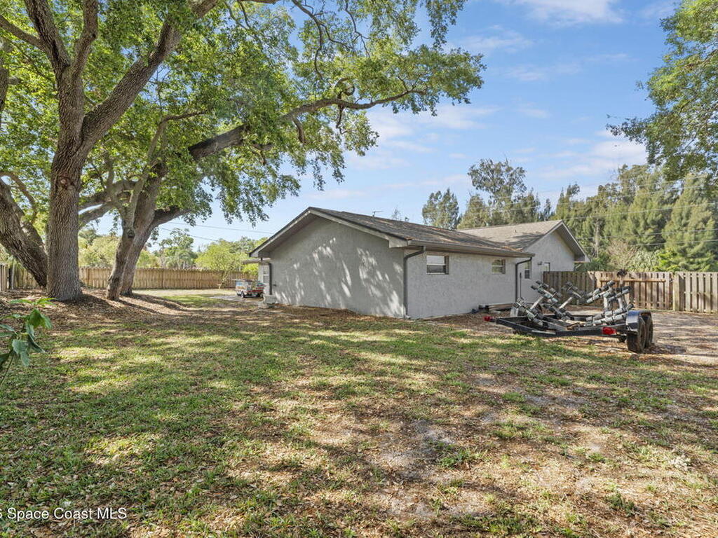 3670 S Tropical Trail, Merritt Island, FL 32952