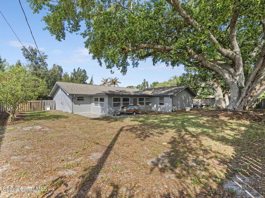3670 S Tropical Trail, Merritt Island, FL 32952