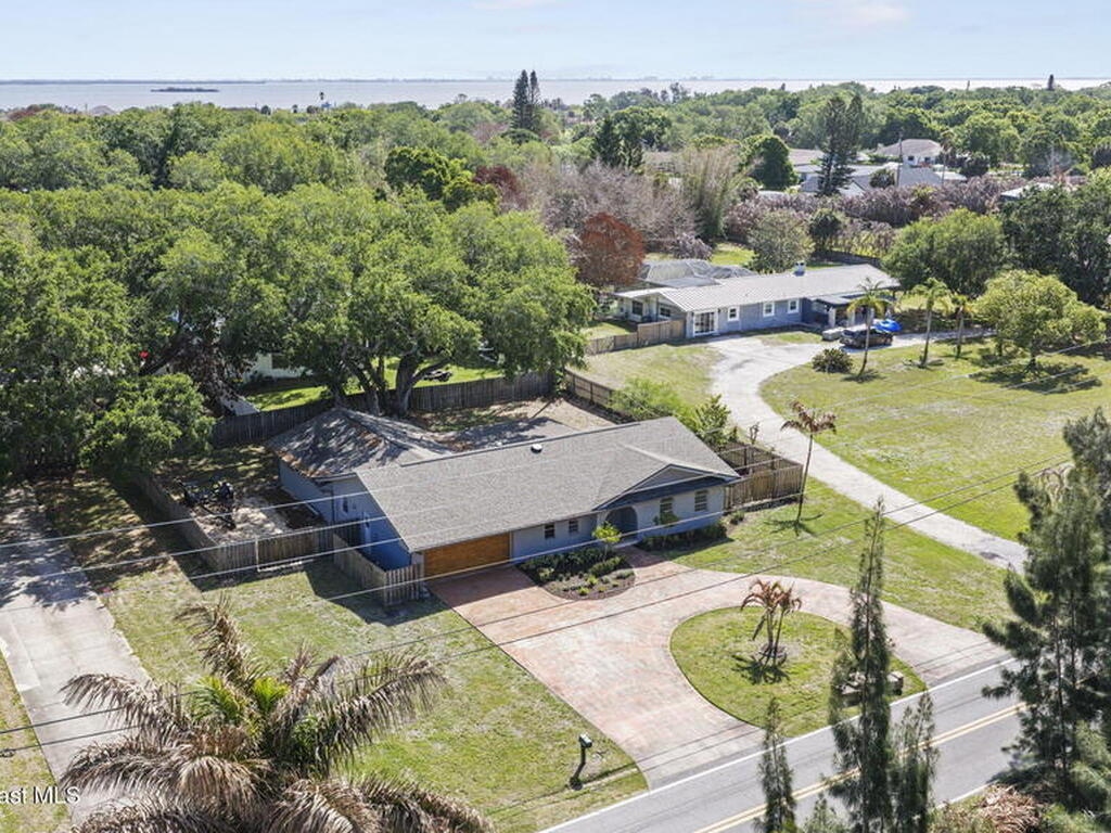 3670 S Tropical Trail, Merritt Island, FL 32952