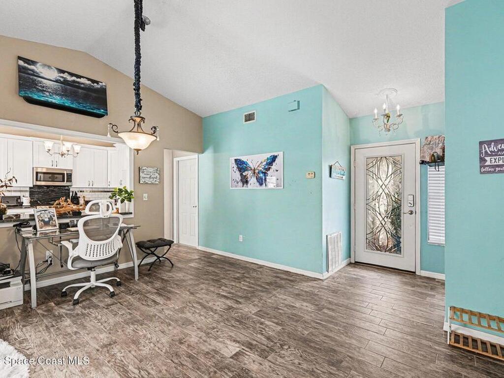 270 Oak Haven Drive, Melbourne, FL 32940