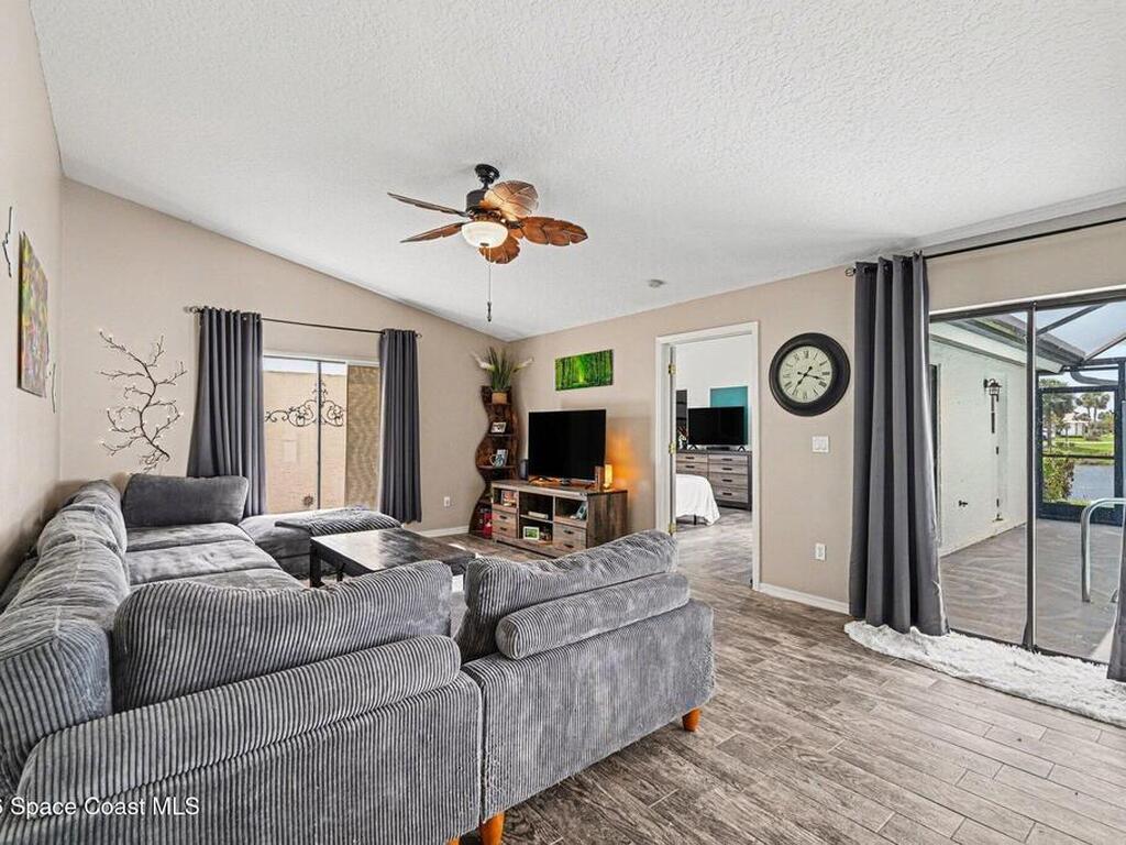 270 Oak Haven Drive, Melbourne, FL 32940