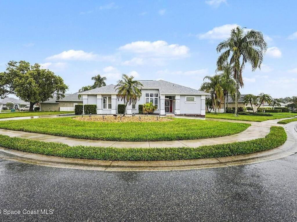 981 Victoria Place, Melbourne, FL 32940