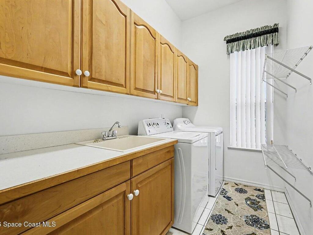 981 Victoria Place, Melbourne, FL 32940