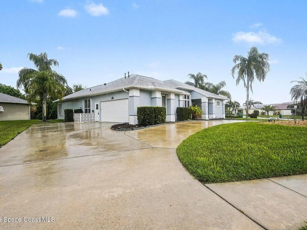 981 Victoria Place, Melbourne, FL 32940