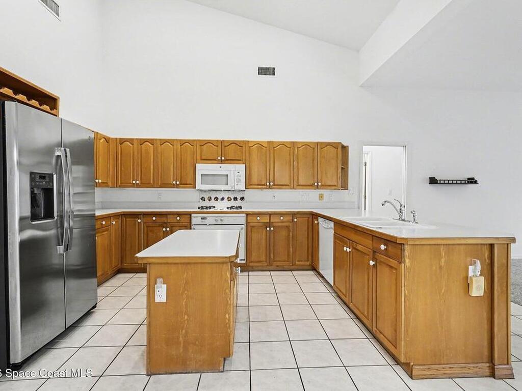 981 Victoria Place, Melbourne, FL 32940