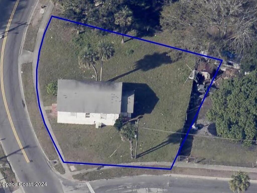 929 S Deleon Avenue, Titusville, FL 32780