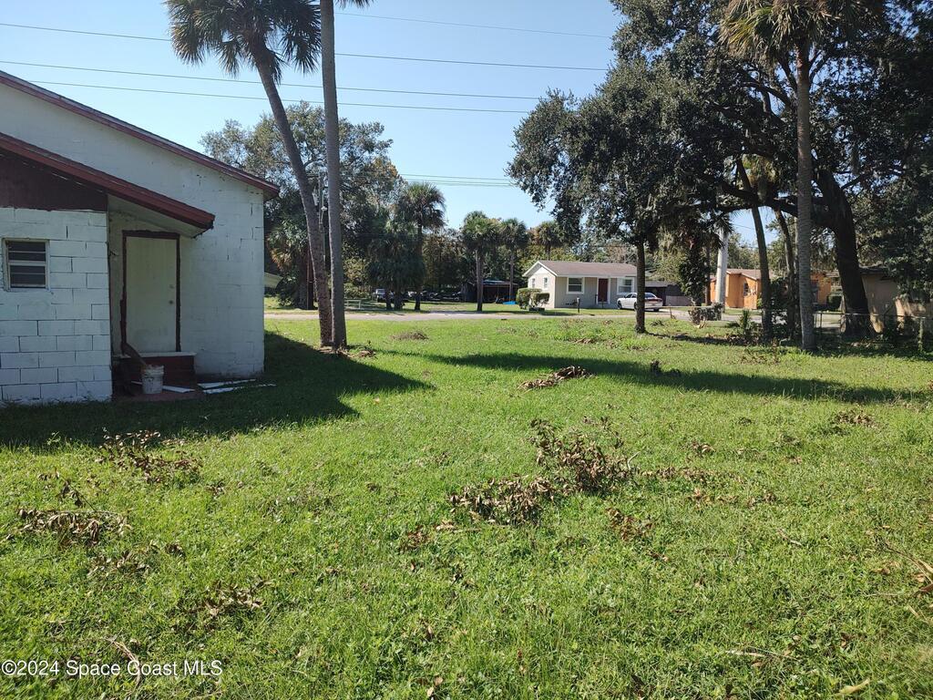929 S Deleon Avenue, Titusville, FL 32780