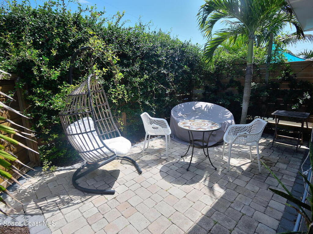 325 N Orlando Avenue, Cocoa Beach, FL 32931