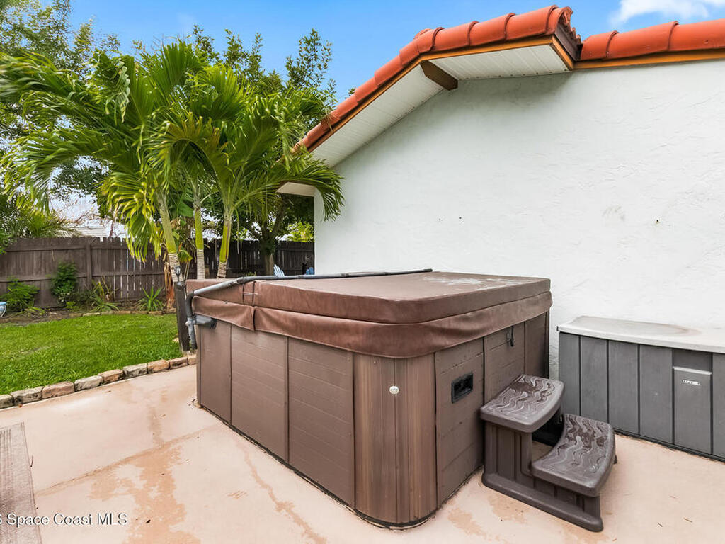 305 Sand Pine Road, Indialantic, FL 32903