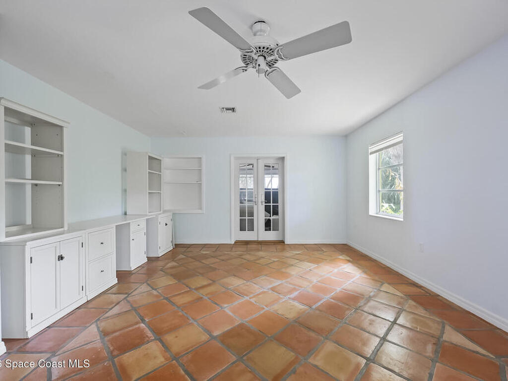 8690 S Tropical Trail, Merritt Island, FL 32952