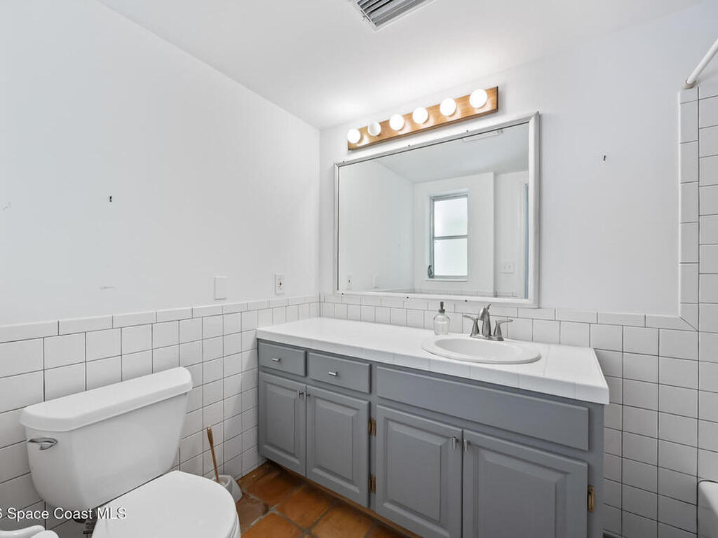 8690 S Tropical Trail, Merritt Island, FL 32952