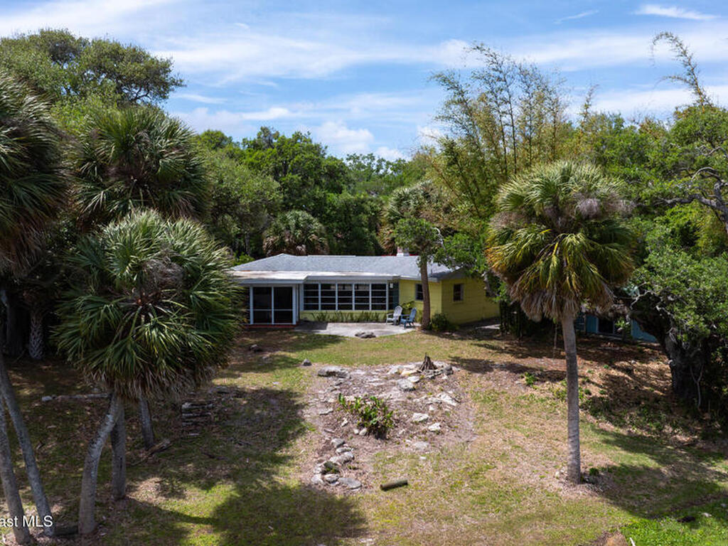 8690 S Tropical Trail, Merritt Island, FL 32952