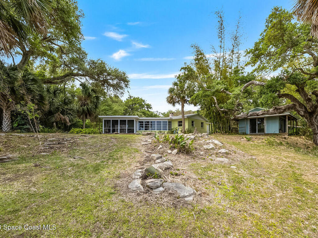 8690 S Tropical Trail, Merritt Island, FL 32952