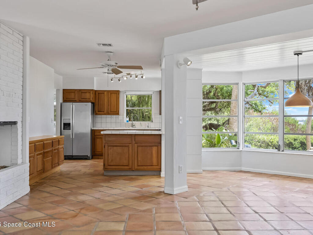 8690 S Tropical Trail, Merritt Island, FL 32952