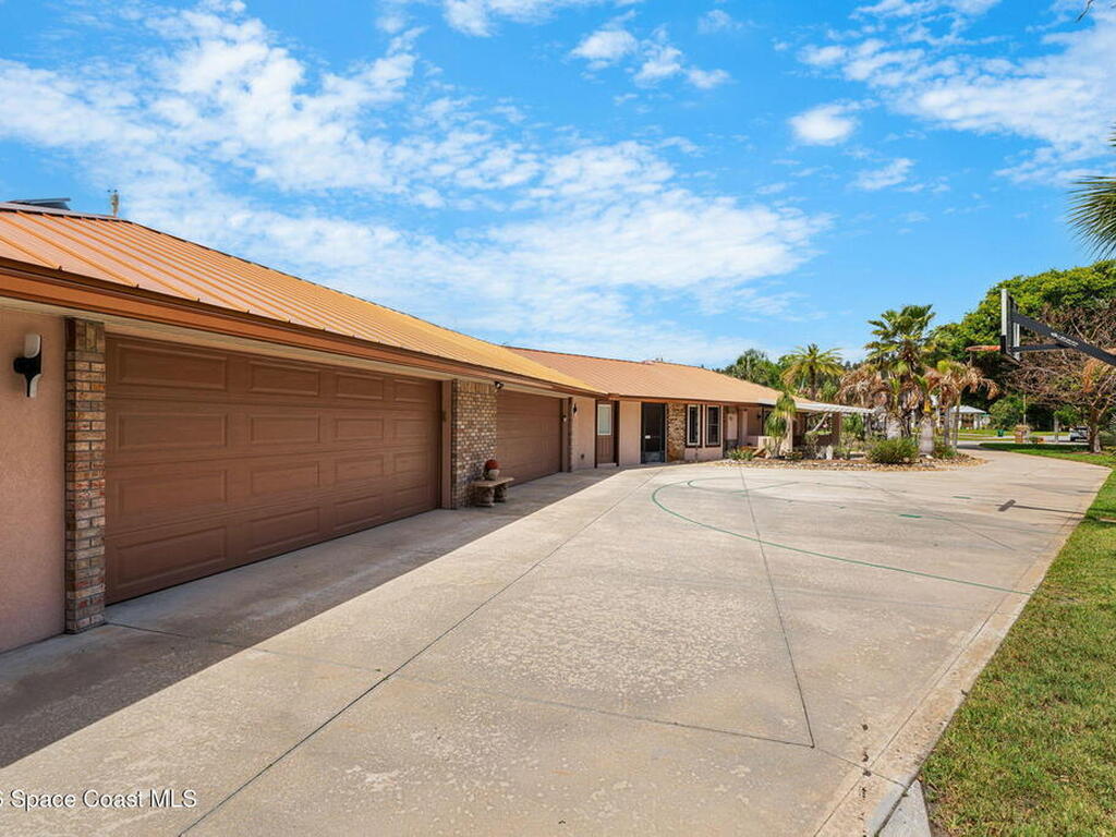 135 Crispin Street, Merritt Island, FL 32952