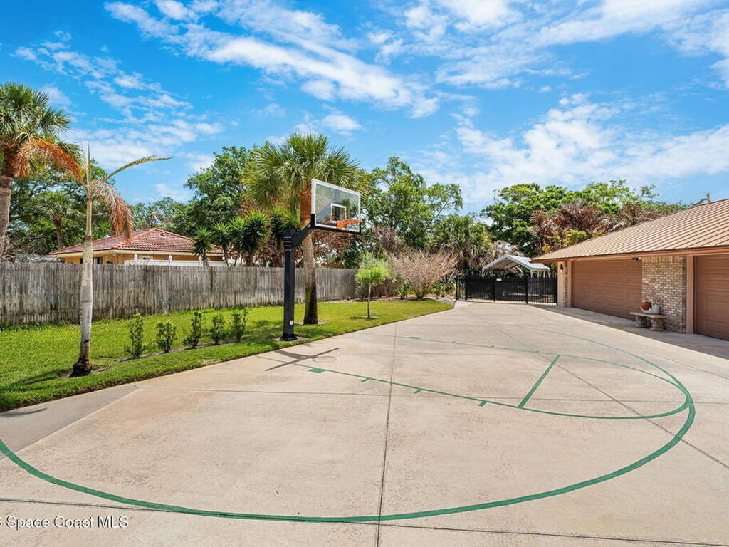 135 Crispin Street, Merritt Island, FL 32952