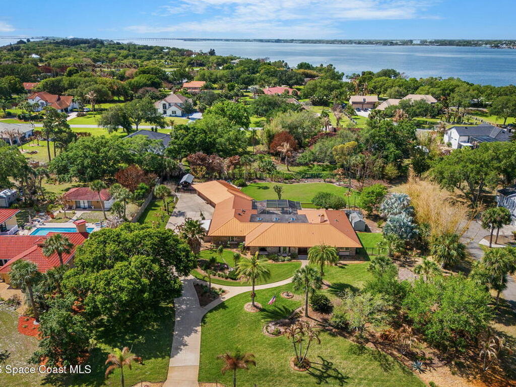 135 Crispin Street, Merritt Island, FL 32952
