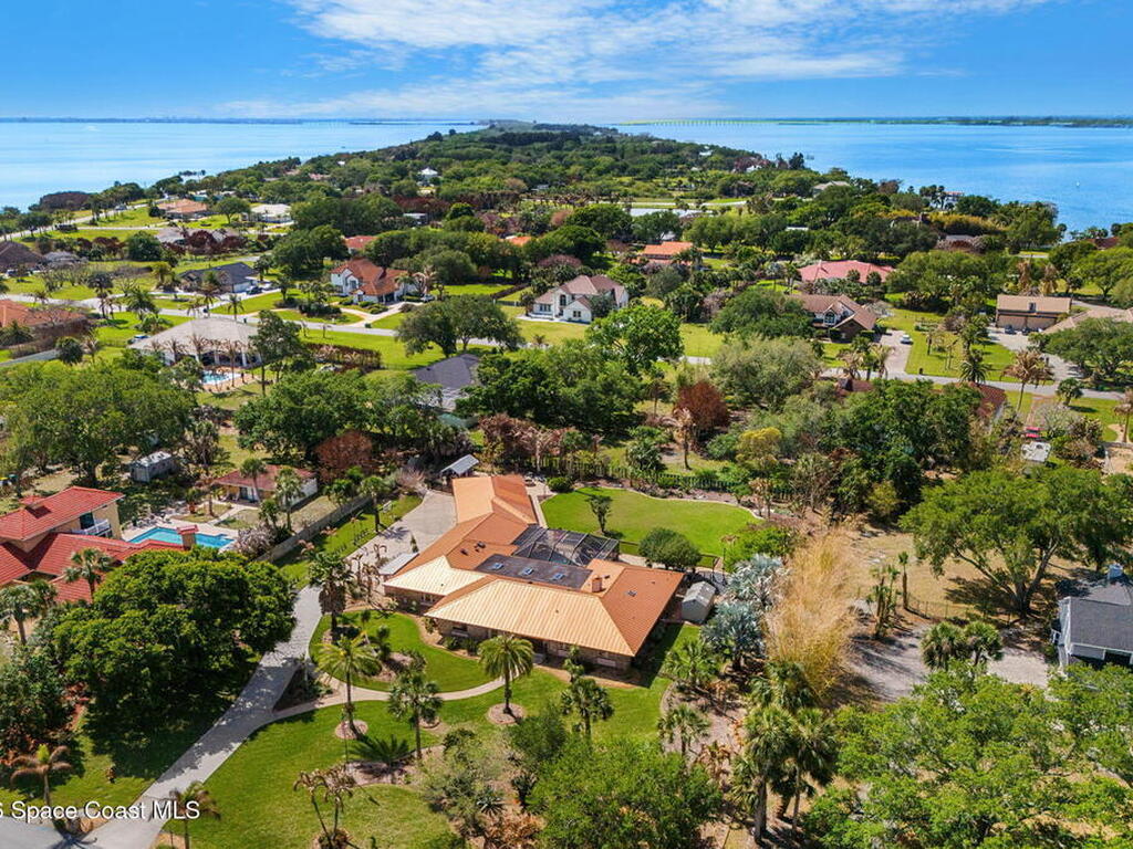 135 Crispin Street, Merritt Island, FL 32952