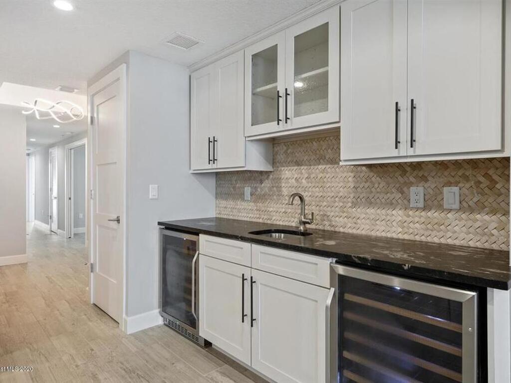 405 N Miramar Avenue, Indialantic, FL 32903