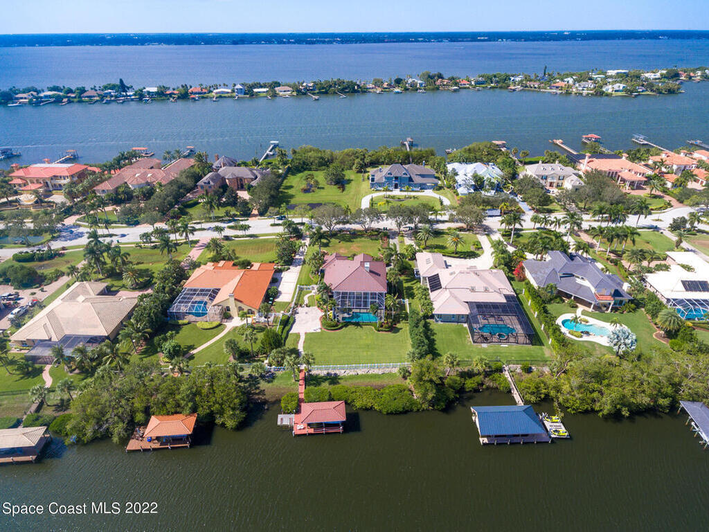 134 Lansing Island Drive, Indian Harbour Beach, FL 32937