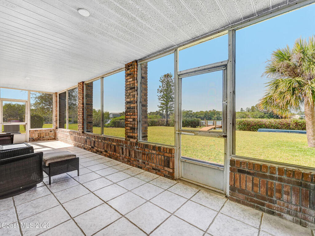 1134 S Brevard Avenue, Cocoa Beach, FL 32931