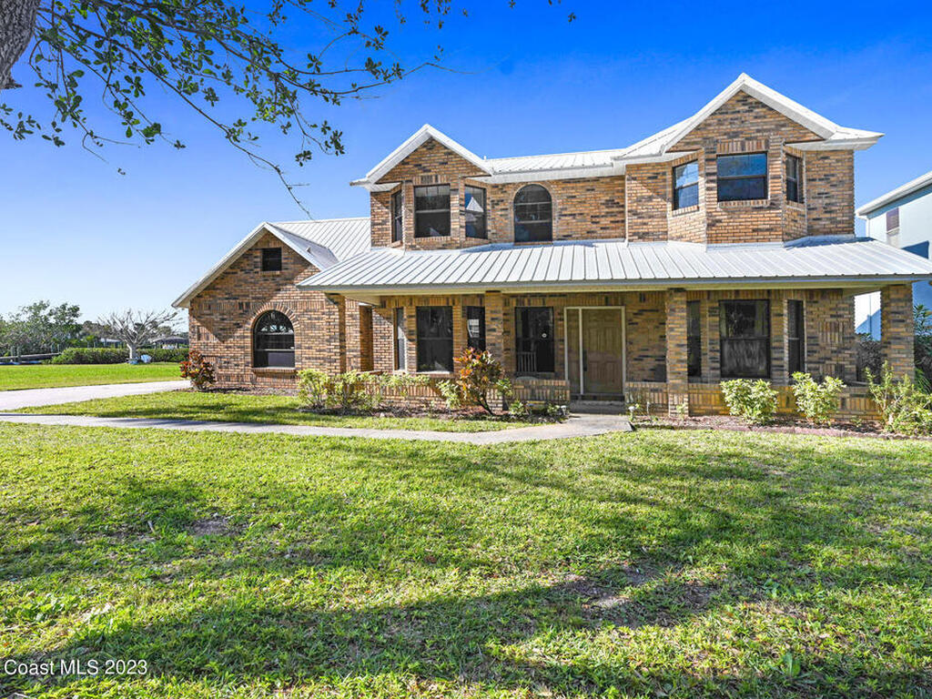 1134 S Brevard Avenue, Cocoa Beach, FL 32931