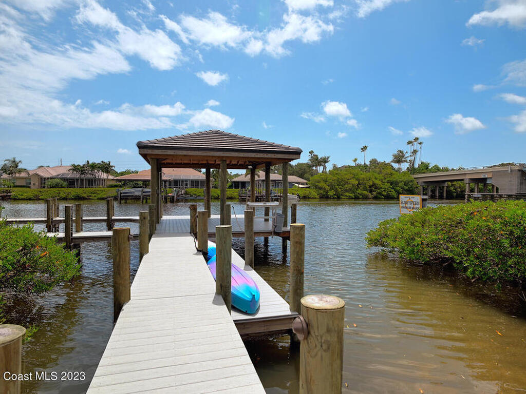 202 Lansing Island Drive, Indian Harbour Beach, FL 32937