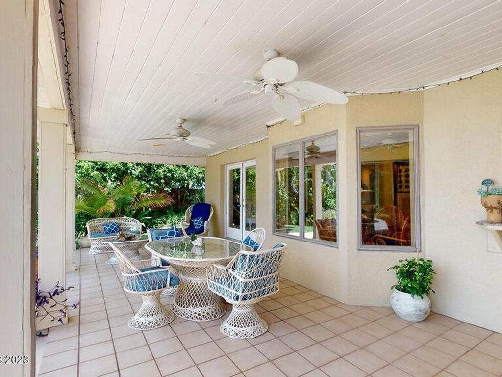 421 Riverview Lane, Melbourne Beach, FL 32951