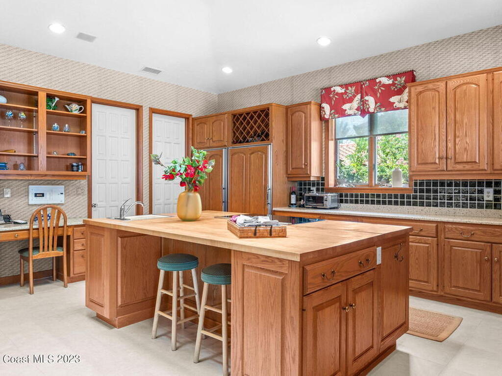 3950 N Riverside Drive, Indialantic, FL 32903