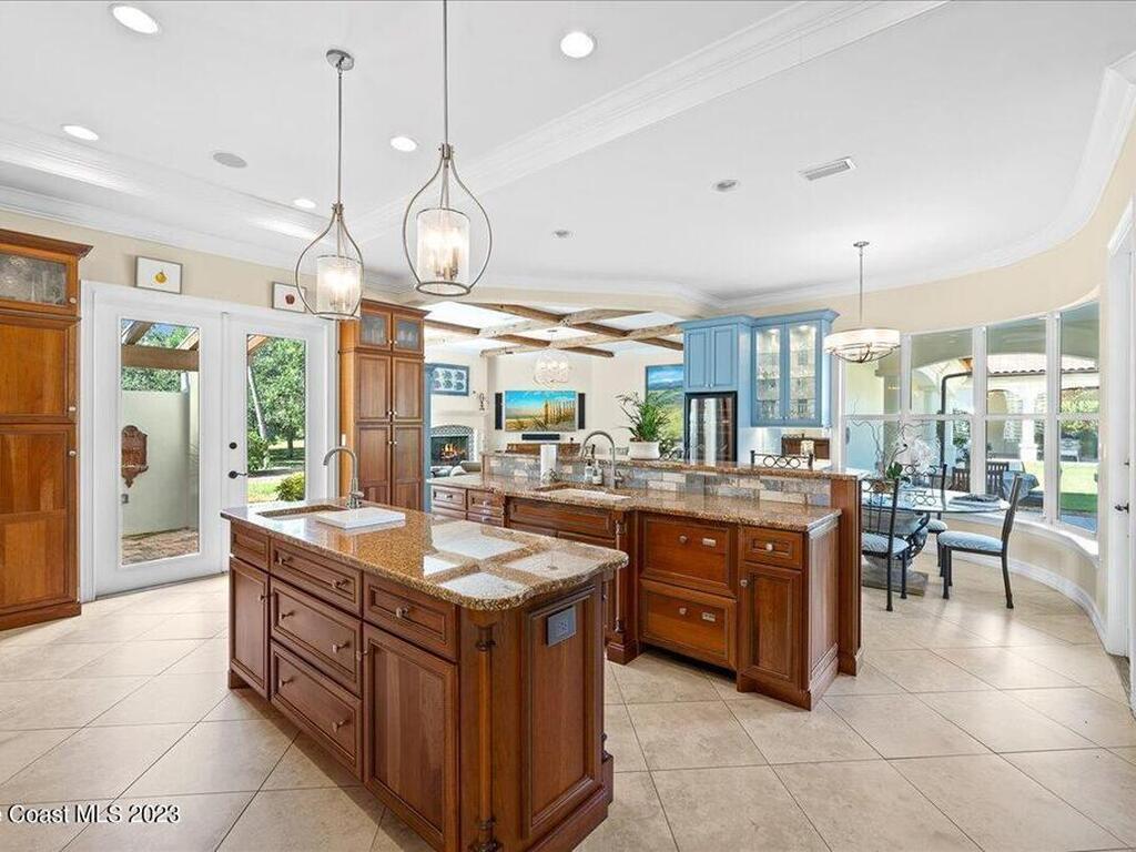 6005 S Tropical Trail, Merritt Island, FL 32952