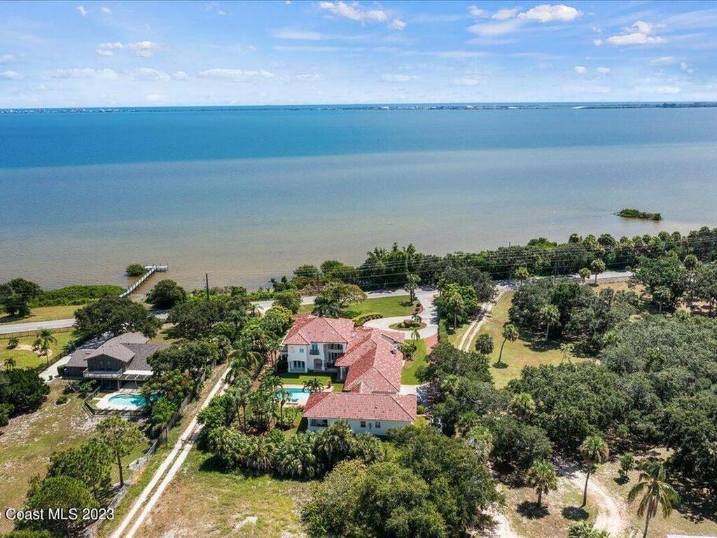 6005 S Tropical Trail, Merritt Island, FL 32952