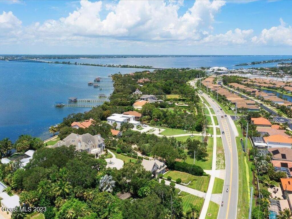 3380 N Riverside Drive, Indialantic, FL 32903