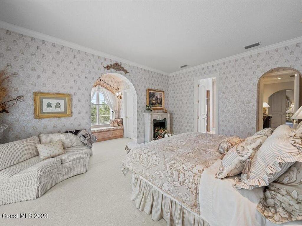 3380 N Riverside Drive, Indialantic, FL 32903