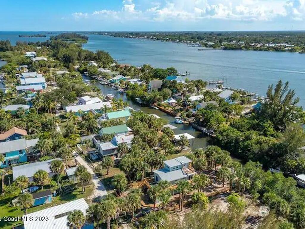 47 Vip Island B, Grant Valkaria, FL 32949