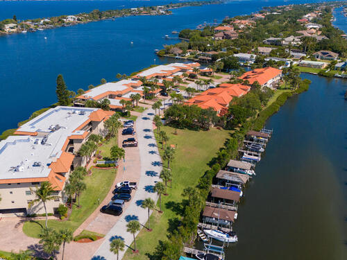 27 Marina Isles Boulevard