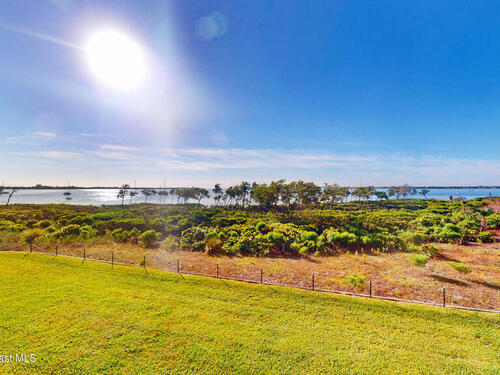 27 Harbour Isle Drive
