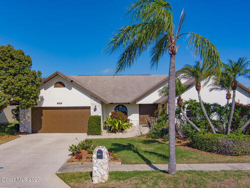 2100 Leeward Lane