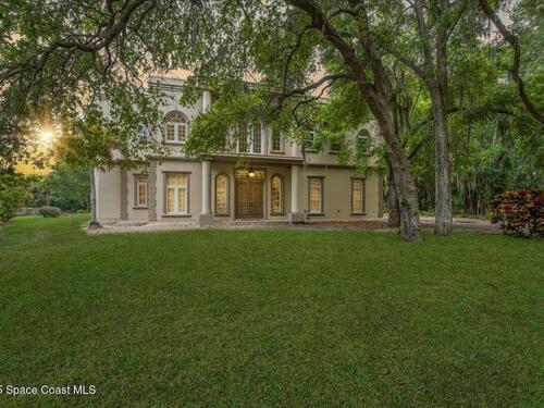 51 Bayshore Court