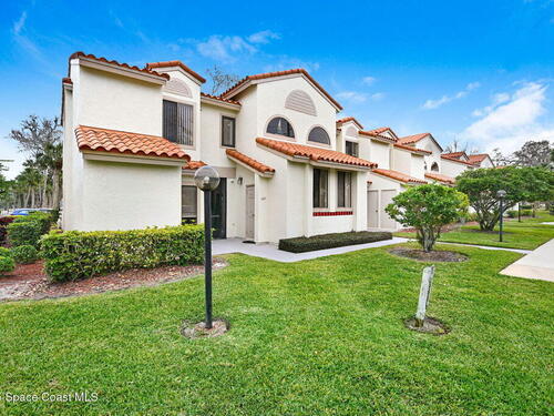 1127 Country Club Drive