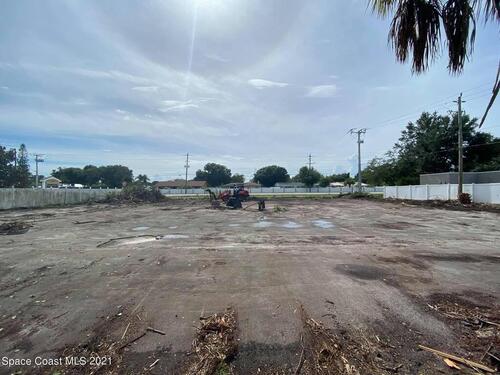2745 N Wickham Road