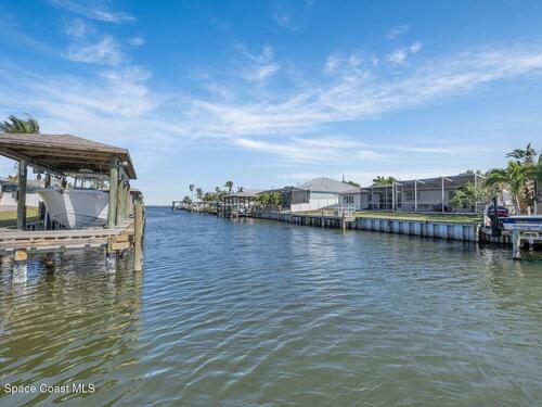 1695 Rochelle Parkway