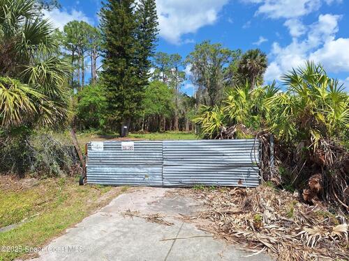 25535 Luke St Street