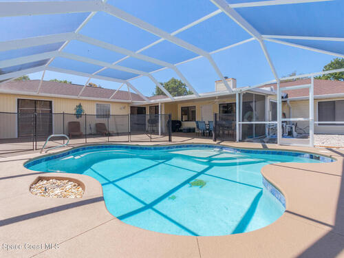1814 Oak Drive