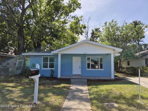 422 N Lincoln Street