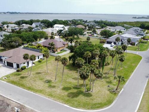 505 Topsail Drive