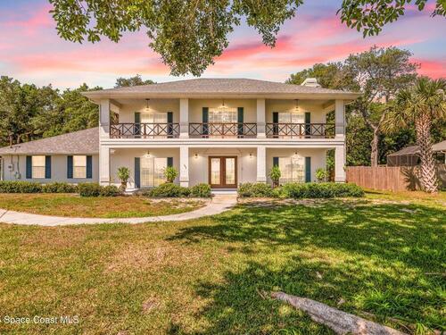 100 Woods South Drive