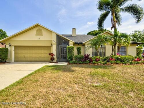 899 Wandering Pine Trail